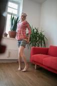 Sarah Q - Dressing Room 07-11 66q90hdfo4