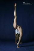 Young gymnast girl (Gym #29) - Joven gimnasta (Gym # 29)-16vd1cli4w.jpg