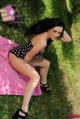 Lauren Wood Sexy Picnic In The Garden i6vkan5moe