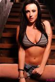 Lauren Wood Lauren Strips From Her T Shirt And Tight Denim Shorts l6vkfgomcu