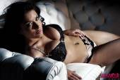 Kelly Andrews Kelly Shows Off Her Natural 30H Breasts 16vk4wp1bo