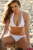 Leah Francis Stripping On The Beach-i6vkn1vc7a.jpg