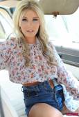 Rosy Obrien Floral Top With Denim Shorts r6vkxd7jbn