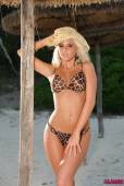 Madison Nicol Cow Girl Beach Babe r6vmoj9yoo