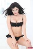 Nina Evans Black Lingerie On The Couch z6vmq5q3rq