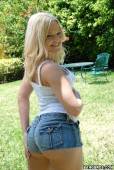 With Thirst Of Alexis a6vmn36m6u