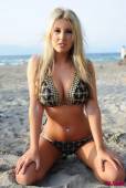 Rosy Obrien Topless On The Beach-w6vn2ffp4i.jpg