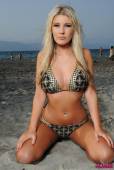 Rosy Obrien Topless On The Beach 26vn2f3vvs