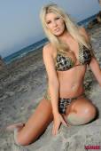 Rosy Obrien Topless On The Beach j6vn2fkysl