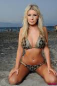Rosy Obrien Topless On The Beach y6vn2f24ms