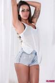 Lara Sancto Lara Peels Off Her Top And Denim Shorts To Reveal Her Lingerie w6vnrwqito