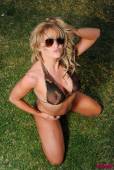 Vanessa Walker Stripping From My Army Print Bikini q6vnu0puc0