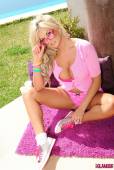 T-J-Stips-Naked-From-Her-Cute-Pink-Outfit-q6vo5uak05.jpg