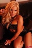 Genna Fox Black Stud Bra And Tight Shorts 46vowphyh2