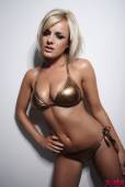 Amy Green Gold Bikini-c6vpi2g26s.jpg