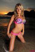 Michelle Cole Catching The Sunset Naked On The Beach e6vp5u7q6k
