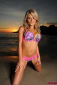 Michelle Cole Catching The Sunset Naked On The Beach x6vp5ujqf7
