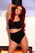 Sian Sayer Looking Sexy In Black s6vq0boeko