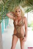 Dannie Aston Stripping From Her Brown Swimsuit o6vqw1ly3l