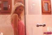 Janine Leech Naked Wet And Soapy In The Bath-p6vr46lp50.jpg