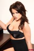 Robyn Hunt Sexy In Black z6vr0wio2a