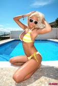 Madison Nicol Stips Nude From Yellow And White Bikini-x6vrd44vwu.jpg