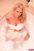 Janine-Leech-Naked-Wet-And-Soapy-In-The-Bath-e6vr48h2ft.jpg