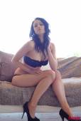 Sam Kellett Strips From Her T Shirt And Lingerie j6vr8ubjzf