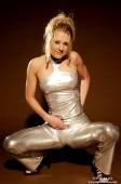 Briljante sexy outfit voor een jonge schoonheid.-Pia - Tight Shiny-b6vrohlxy0.jpg