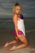 Michelle Cole White Top With Purple Panties On The Beach l6vrtncuuk