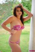 Robyn-Hunt-Pink-Floral-Bra-And-Thong-66vsak93yr.jpg