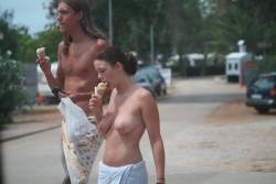 NUDIST CAMPING TEENS IN THE SUN t6vwai3pio