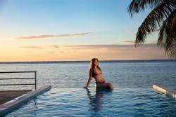 Jia Lissa Travelling Alone - 69x u6vx70rjm2
