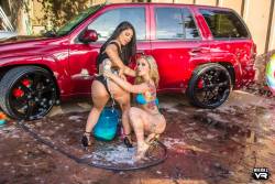 Gina Valentina Kali Roses Car Wash - 245x-h6wa7x3axc.jpg