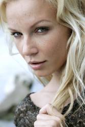 Gwyneth A Aleas 16wbqgtv4x