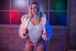 Bailey Brooke Hot Cold  - 294x 56wfpq9zcf