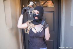 Georgie Lyall Interracial Surprise For Curvaceous MILF Georgie Lyall - 1600px -  06w1m8ch3z