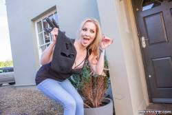 Georgie Lyall Interracial Surprise For Curvaceous MILF Georgie Lyall - 1600px -  l6w1m8ar2g