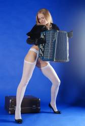 Presenting Anna AE 46w3xdic1u