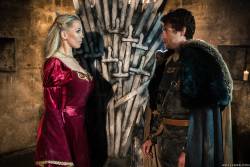  Rebecca More Ella Hughes Queen Of Thrones - 877x-46wjh1afpo.jpg
