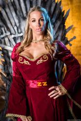  Rebecca More Ella Hughes Queen Of Thrones - 877x-n6wjg4qm05.jpg