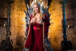 Rebecca More Ella Hughes Queen Of Thrones - 877x-56wjg5ey0a.jpg