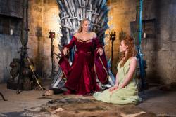  Rebecca More Ella Hughes Queen Of Thrones - 877x-d6wjgt2taq.jpg