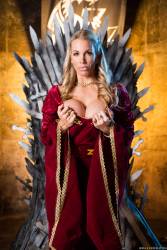  Rebecca More Ella Hughes Queen Of Thrones - 877x-r6wjg5xssi.jpg