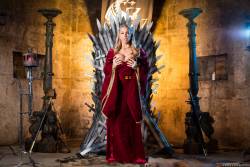  Rebecca More Ella Hughes Queen Of Thrones - 877x-q6wjg5lfm5.jpg