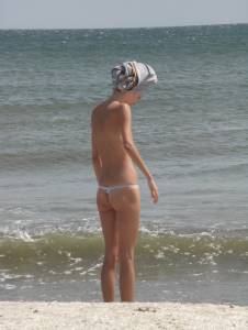 Skinny Beauty by the Sea [x16] z6wnpcep0g