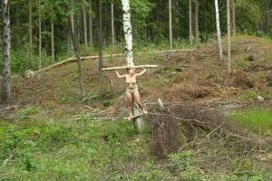 Crucified-in-the-Woods%2C-and-left-behind-%5Bx55%5D-y6wpbur132.jpg