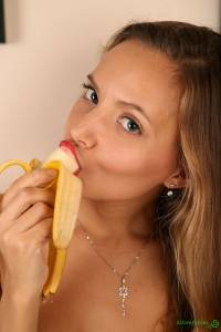Katya Clover - Banana [x91]-r6wpi9mju5.jpg