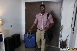 Riley Star Fucking Her Black Stepdad After His Trip 735x 2000x1333 k6wpktlr6r