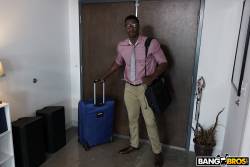 Riley Star Fucking Her Black Stepdad After His Trip 735x 2000x1333 16wpkt9agv